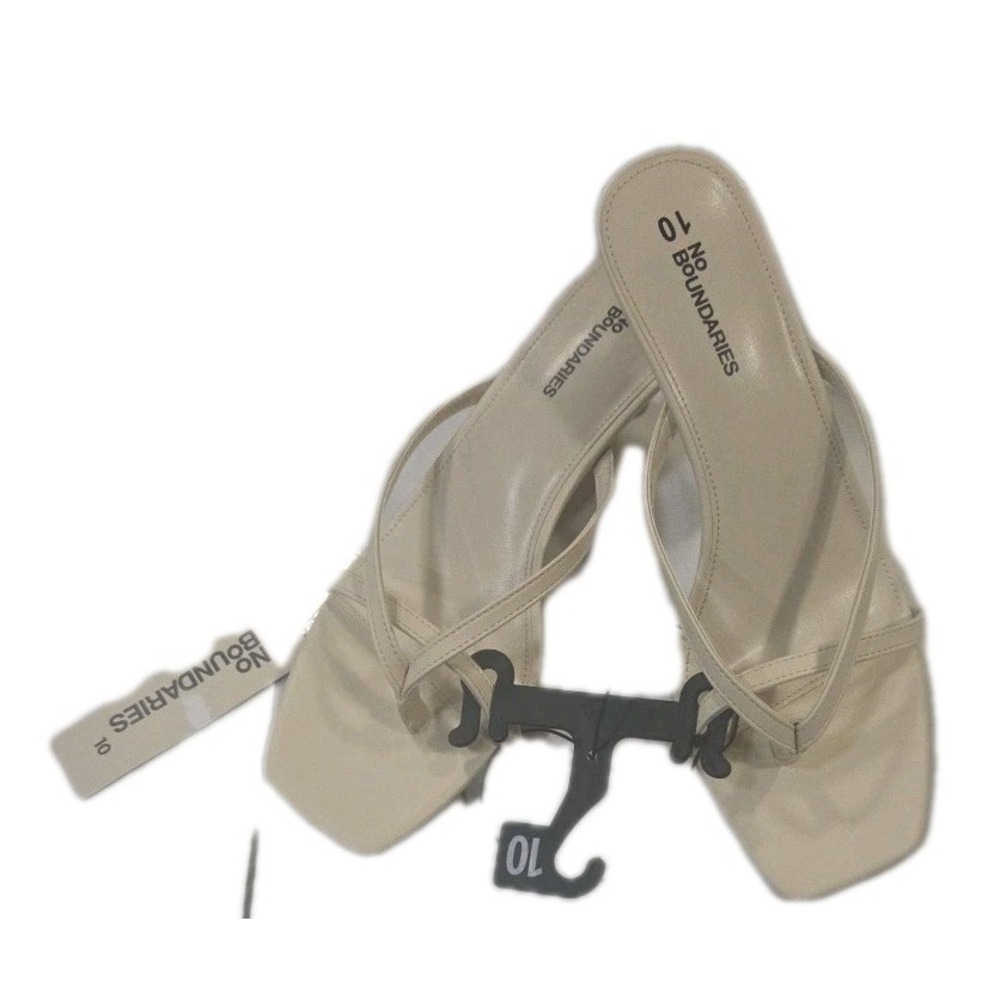 Noโ Boundaries Strappy Sandals Off-White Size 10 Nwt
